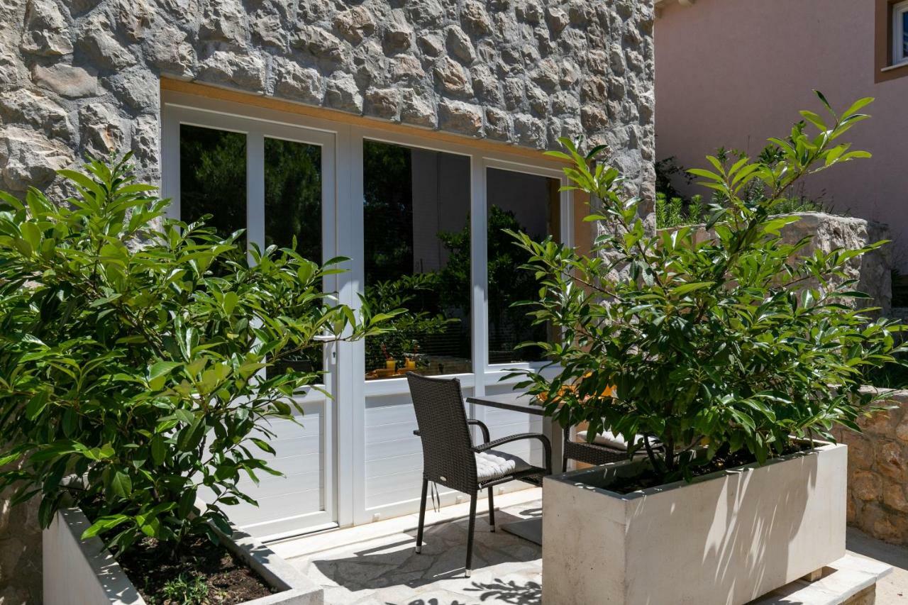 Villa "Amber" Luxury Apartments With A Pool Mlini Exterior foto